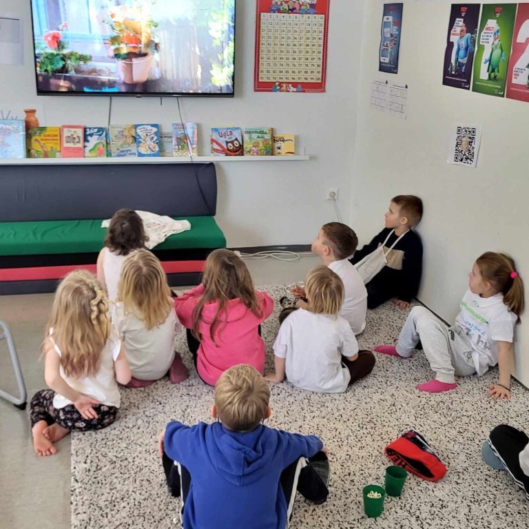 57e63989-353b-44b5-a8fa-490e43043d94