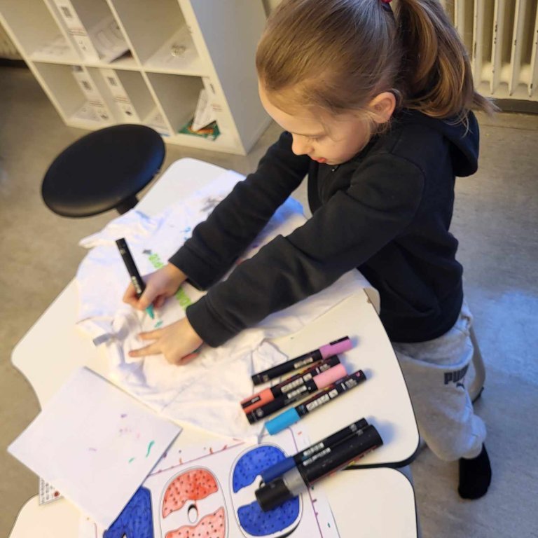 feb3718f-3400-44cb-bb2c-47f6b612786a