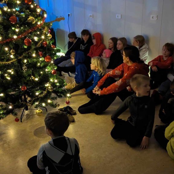 410555174_751865566759015_1875713412037892116_n