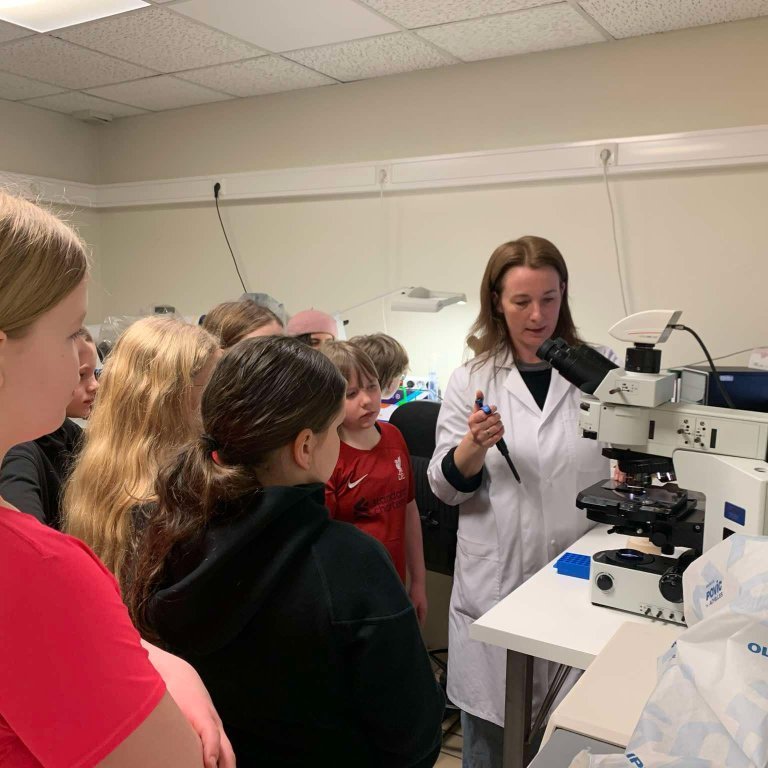 c30b0f9e-26b0-4832-9162-8933de9610e5