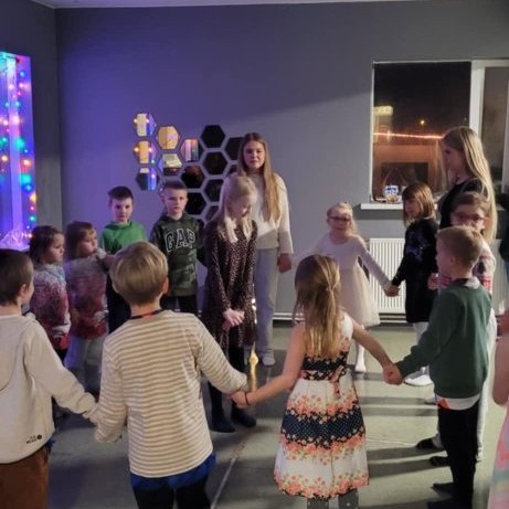 ea76f35d-5a5d-449b-aa30-3329e0c6c9bd