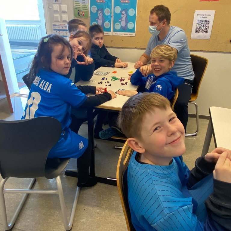 170901385_220716376472948_4749695395175612625_n