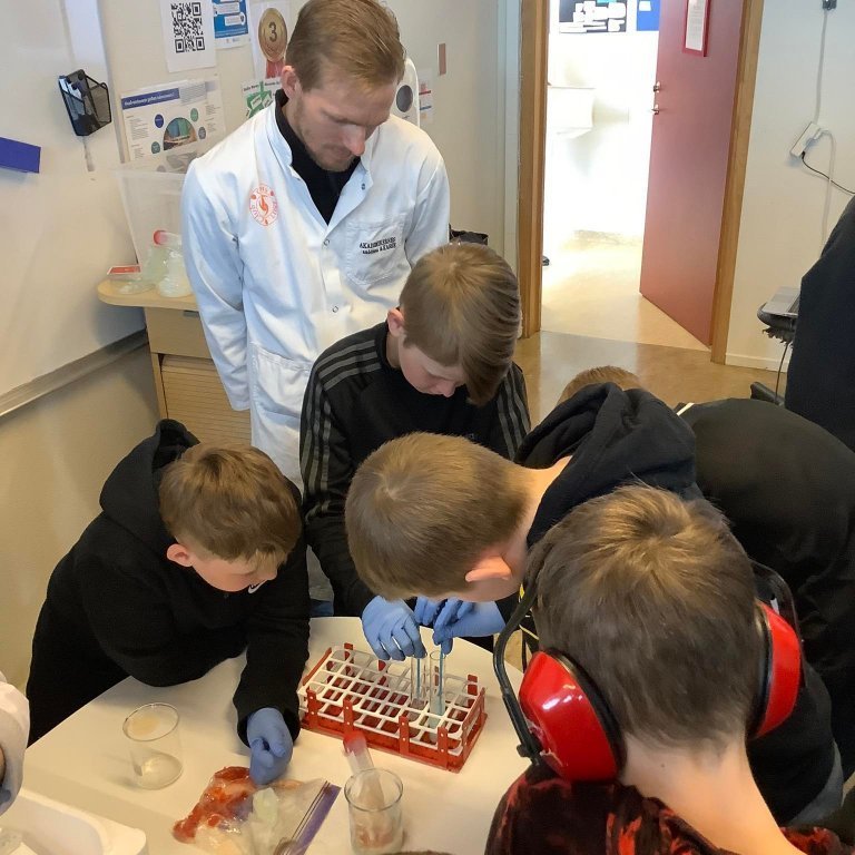 283759624_557886125855206_6266508355915351977_n