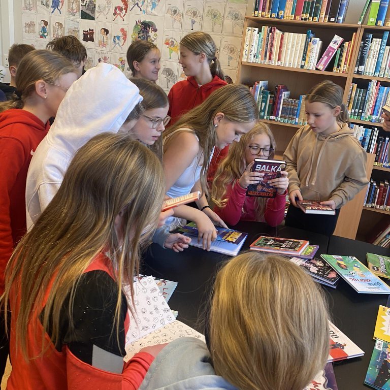 385551399_719725106322192_8120095457276728840_n