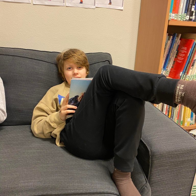 324800191_695137972340110_428047909152570397_n