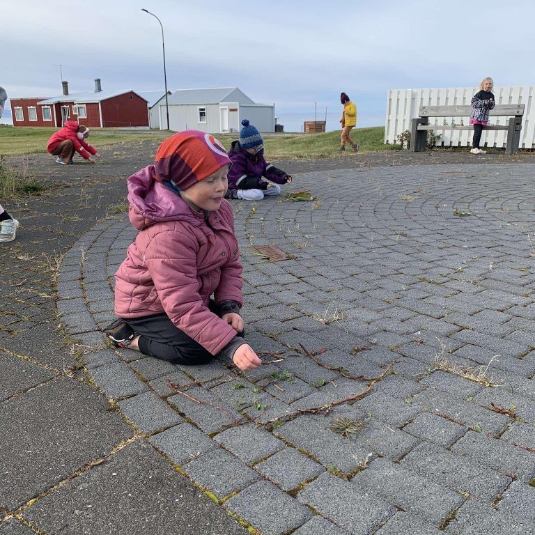 f0b81389-4d67-4437-9a25-55a90a4082e4