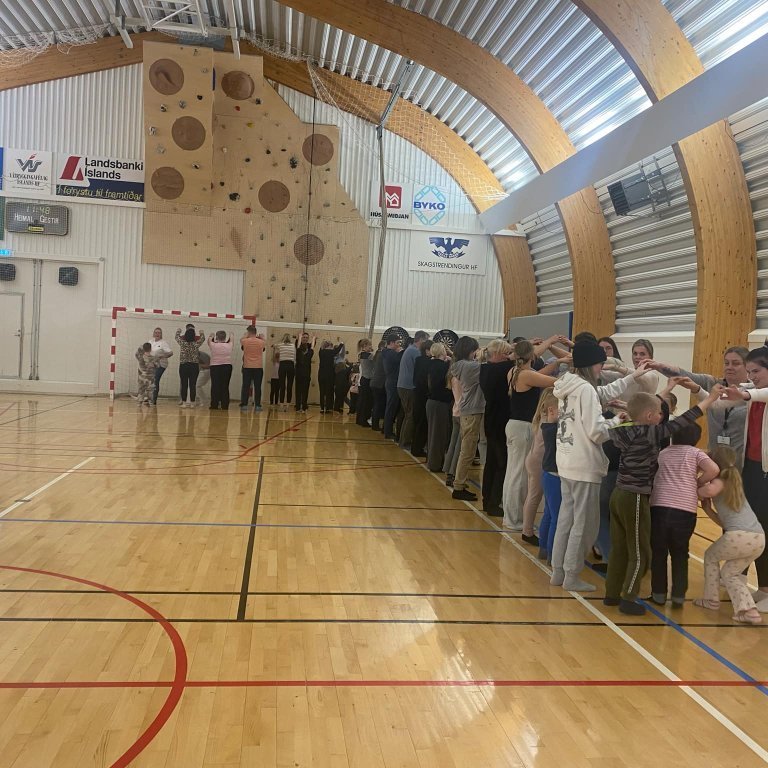 atthmqu7f47yeyuhompyz8lknsjt_o_fnvl-aql-ufohcy-2