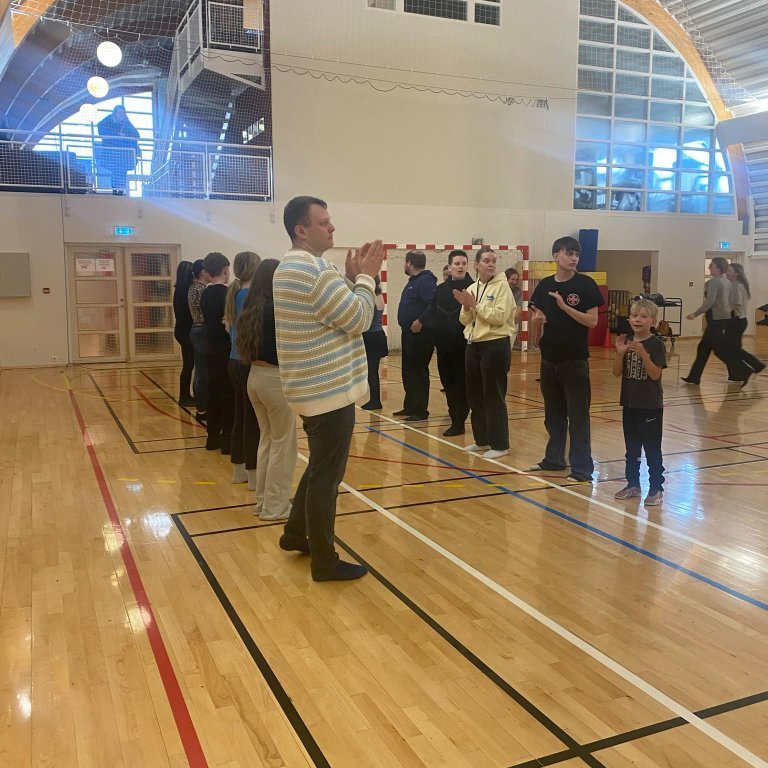 attsary0gfw1flnn92syfzetxeeiwp7h5gasbrqlzypay4