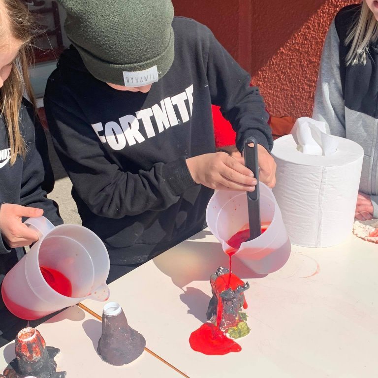 187552709_899383754237340_2347920964180191760_n