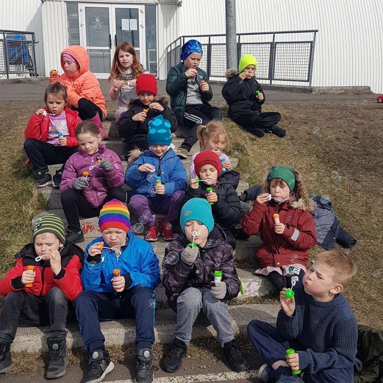 9c5f95fe-f22b-416e-89e2-37199bf00767