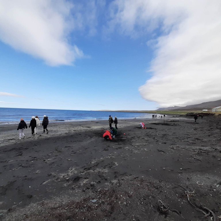 348358992_1299902660899075_5497930849698413203_n