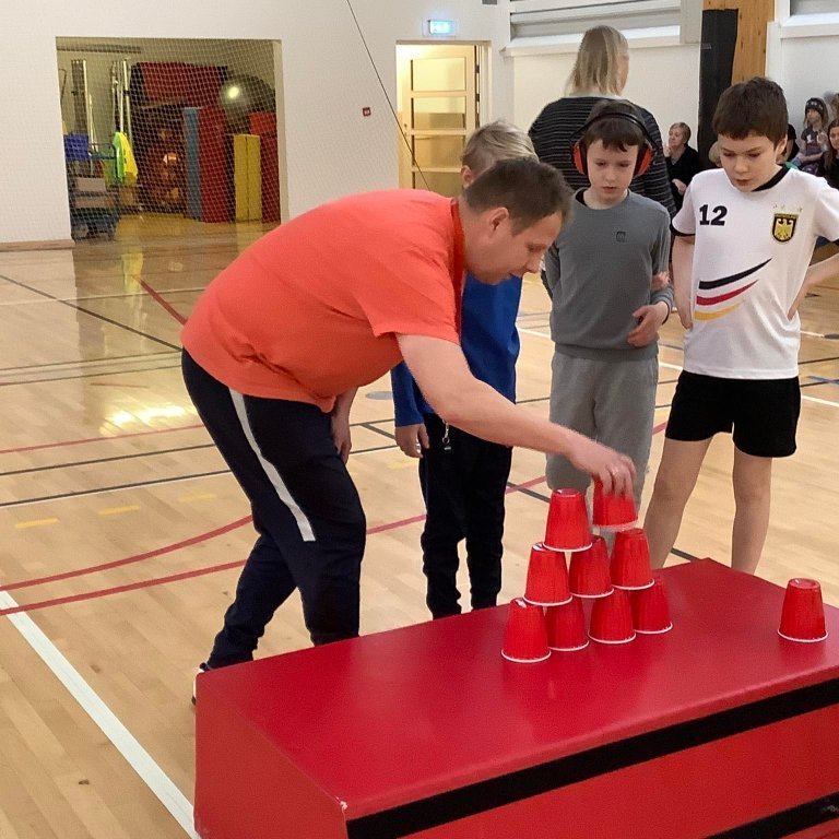 252540884_426367802271573_7647716529916189602_n