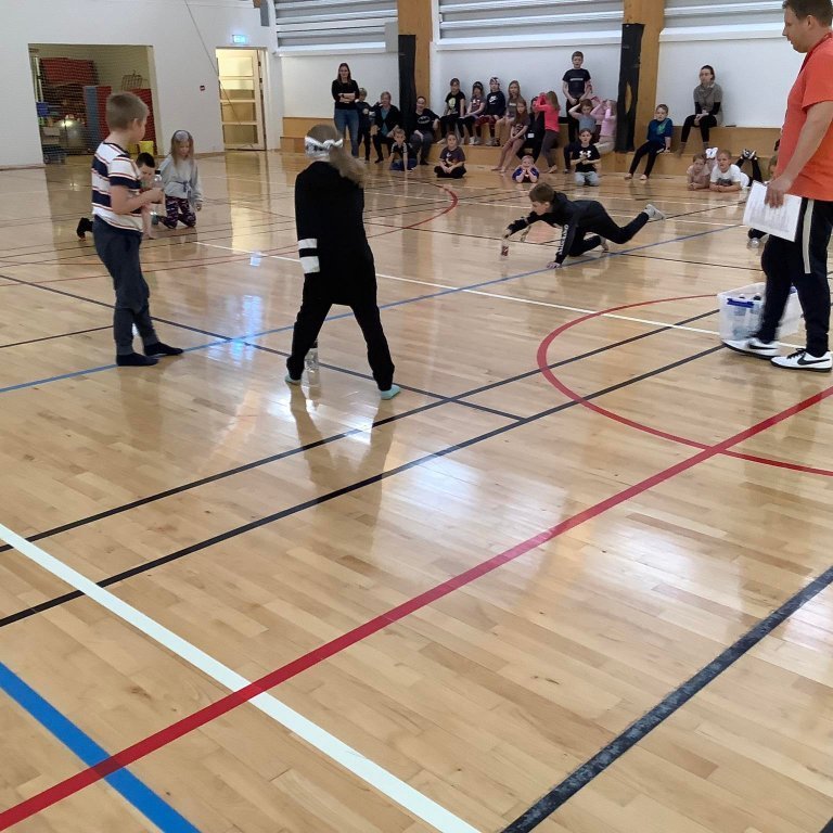 253213611_863559534360855_8651865177962731900_n