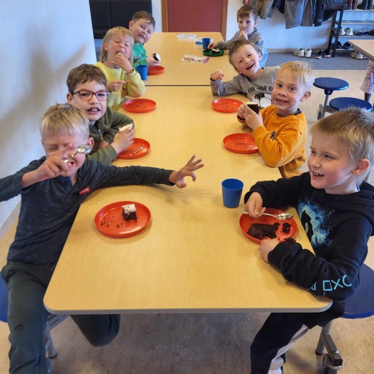 1634ded8-0320-4a09-87b9-50a82e9d2018