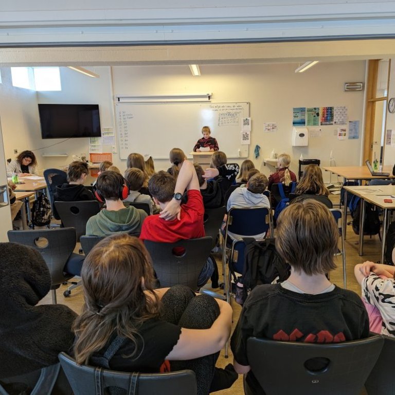 pxl_20230315_130545663