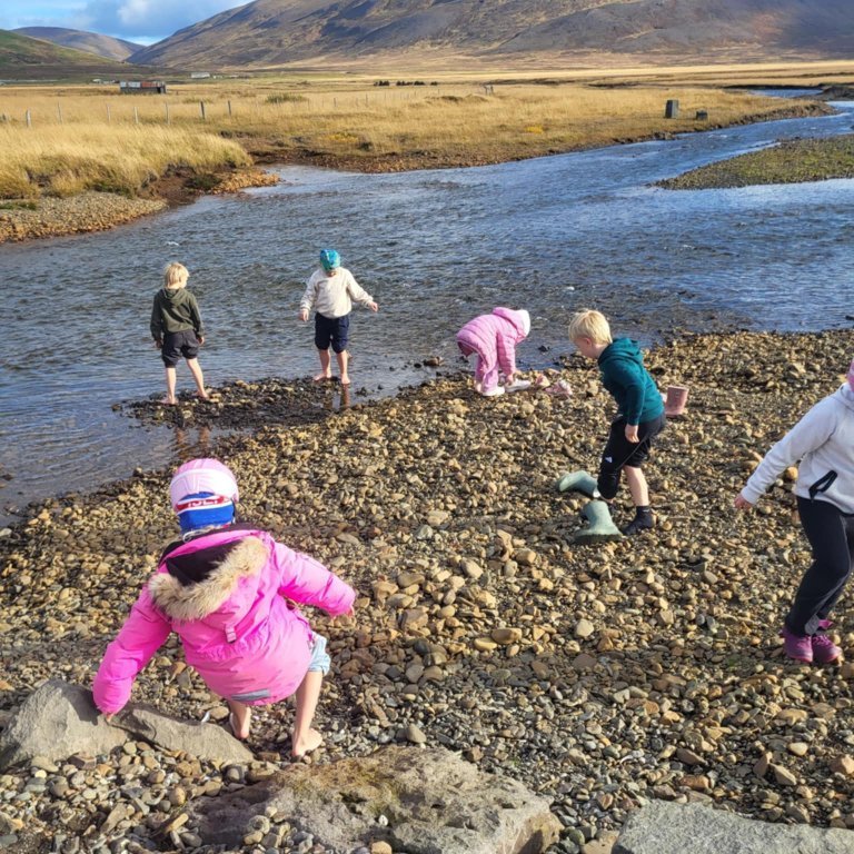 1199f3f3-1593-4af8-b47c-380e01d4fe8b