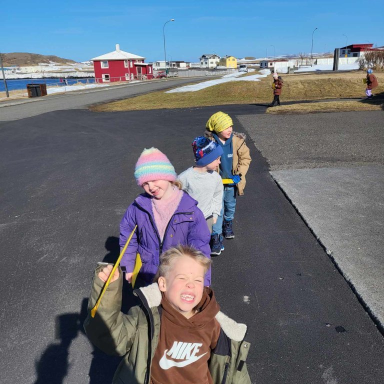 eb76b7b6-932a-4e96-89c4-d824cd43cc12