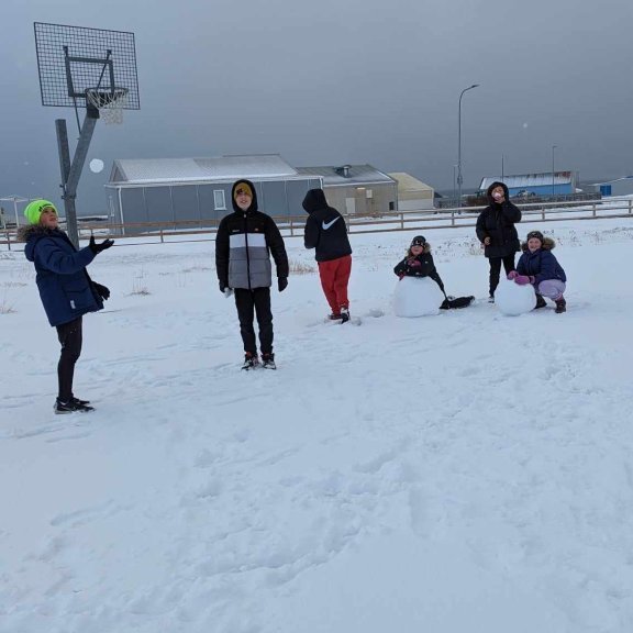 385400159_951973753123744_5420026905970653775_n