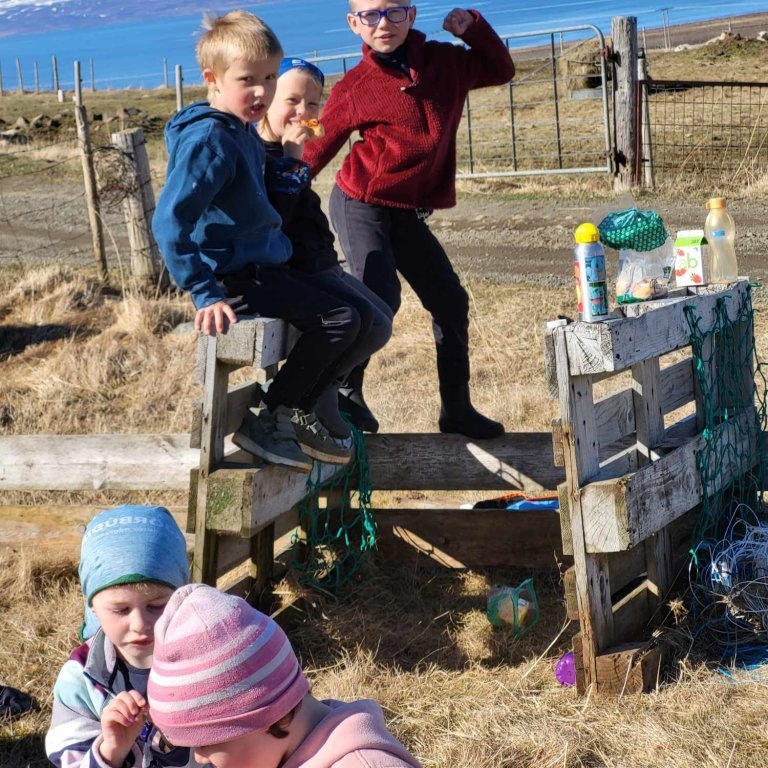 e2b5ebb7-afa2-4890-a63e-b6893913669e