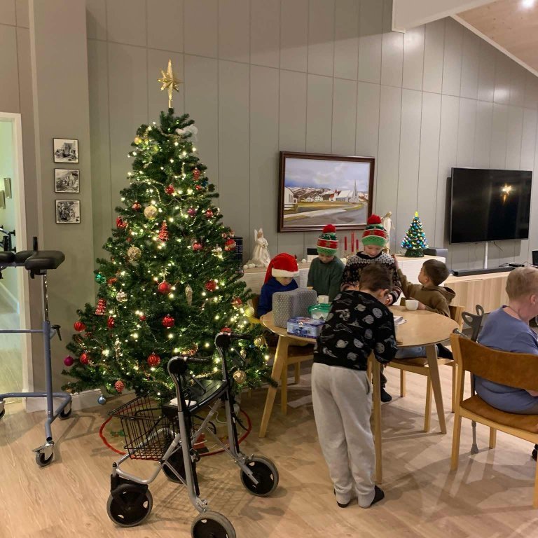 01711148-51e7-4c32-b3e1-7d921f8d5830