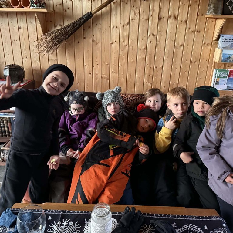 178aec51-a721-4ce1-b16b-328366e17722