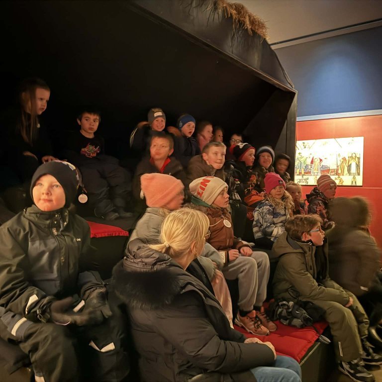 eb1c74b1-7fc4-42d2-b32b-84a1db8b7fde