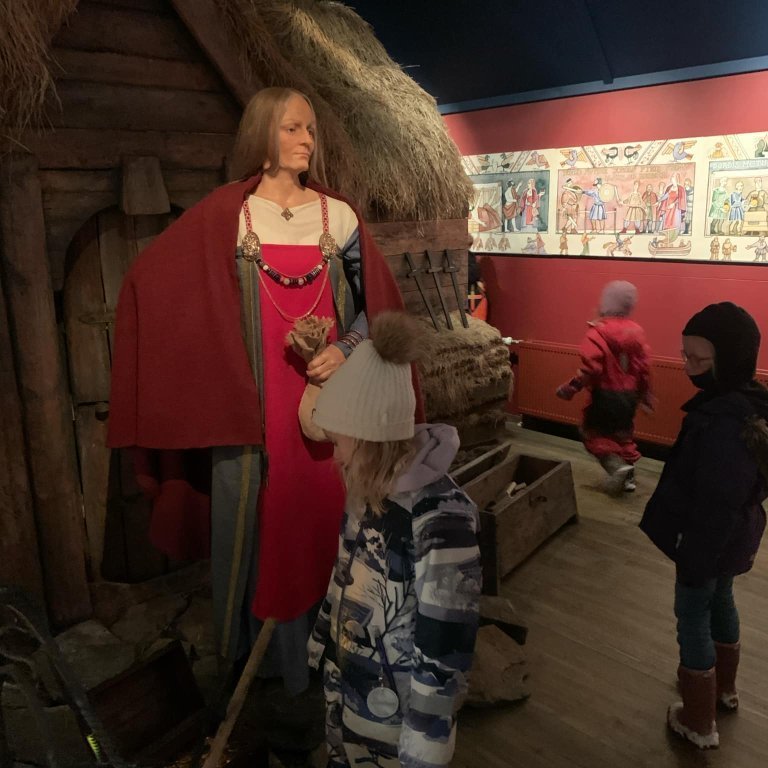 6289d37e-0cf7-4fc0-afde-6f4c0c94a03d