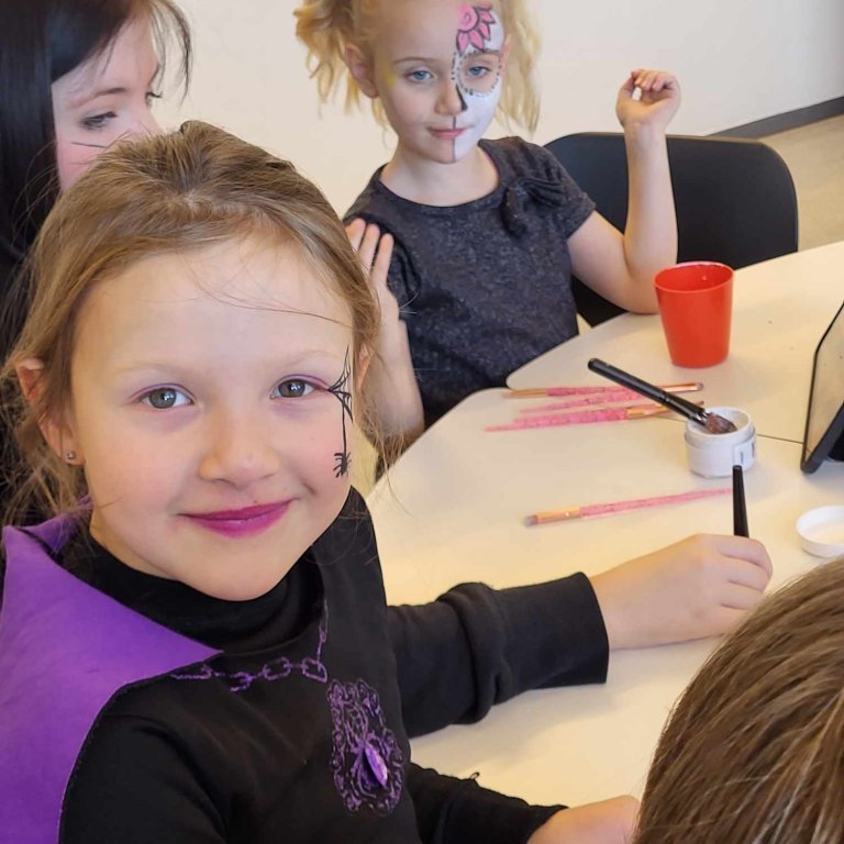 375483021_2284399028617560_6828052183172872779_n