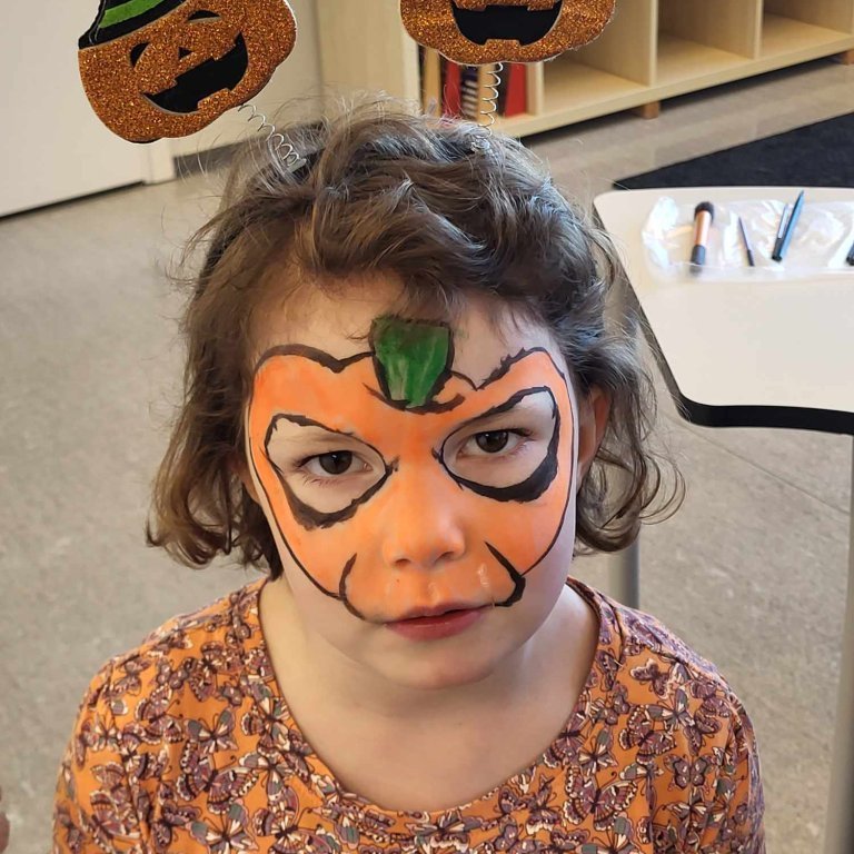 377116240_351111724076922_6684015971596305109_n