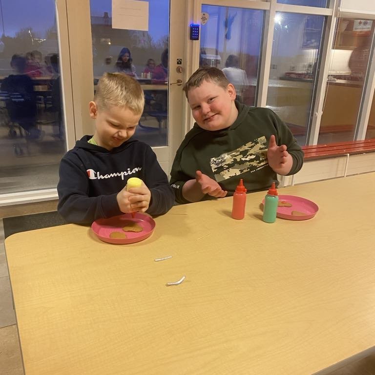 2035d0fc-df80-423a-817b-112f07e6dbe4