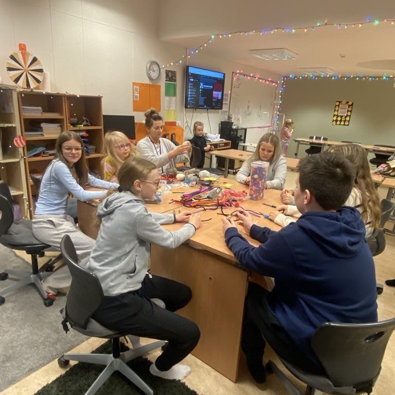 81918bde-aebb-4f70-a37c-2597dcd5bd96