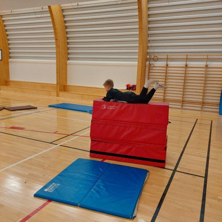 a0b54f7a-bdf8-42bb-a87f-a3ea54e17a9d