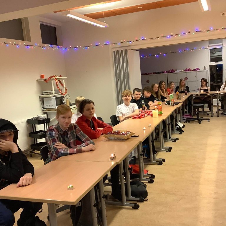 268263327_654265765790444_988898756496764134_n