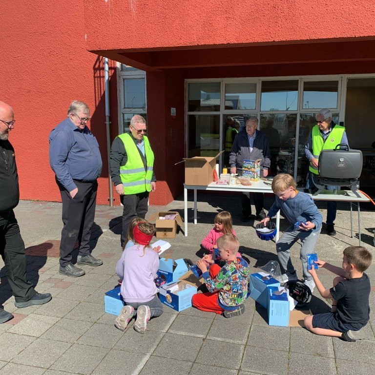 301324ea-af50-4f3d-8e99-ce6e44ce8cbe