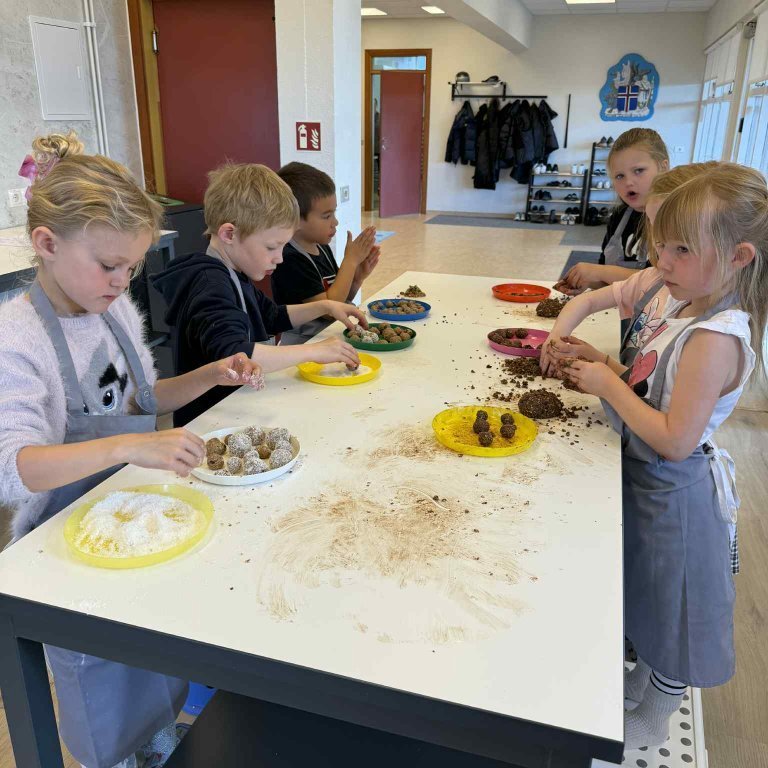 d14147b8-e6c8-418e-a696-22e8340312cd