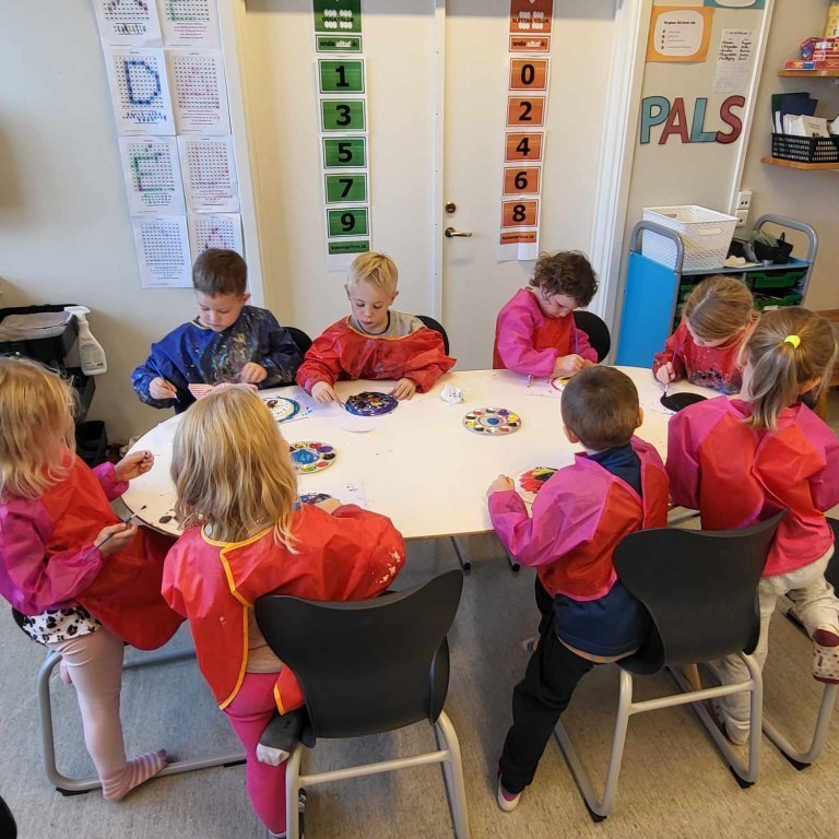 393766719_912934290391182_2196711387802497483_n