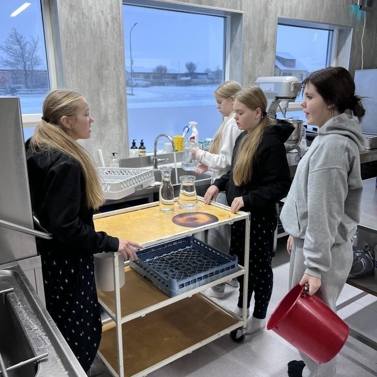 403391017_339065728820656_1320114351320045419_n