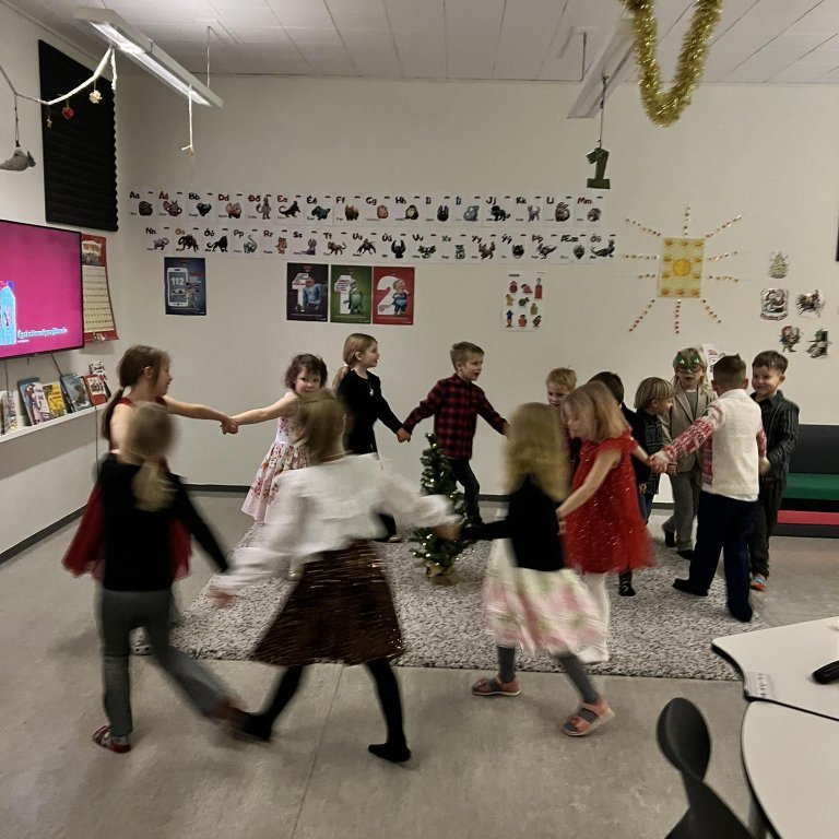 403402541_1079775463173255_2703289873064248191_n