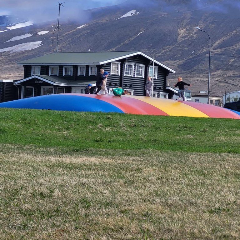 51b885dd-40fc-4550-8712-16f2f7f32280