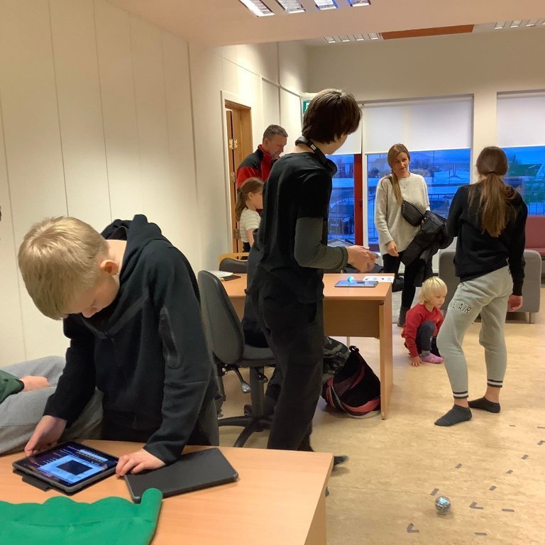 251761501_444070210400634_6580695453250378615_n