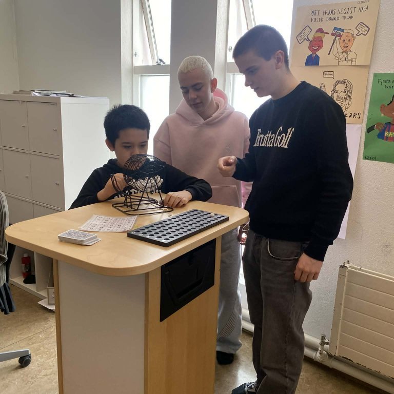 724adb44-7b1a-4098-9a29-d7af272b2aaa