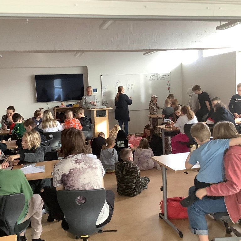 277895029_550796752999407_8019502408734014936_n