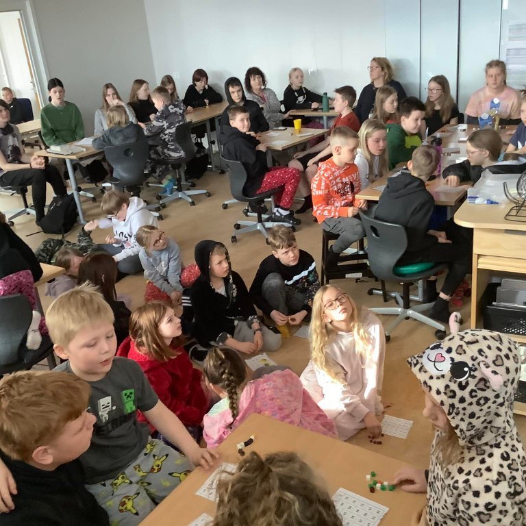 278059926_1672125003180107_2160268579972646917_n