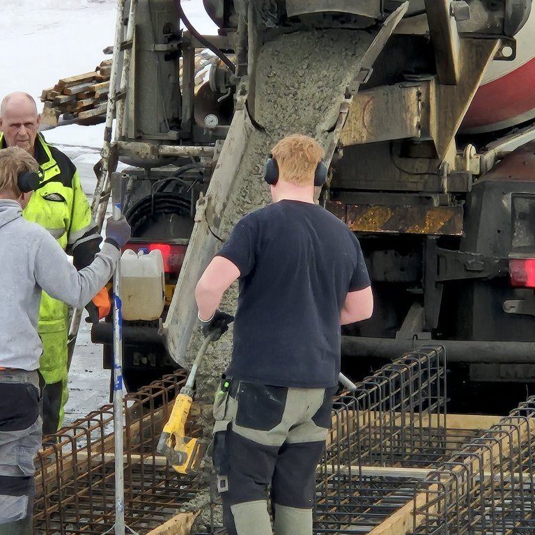 429bb80f-a540-4f5d-b9a1-e5f1e07df7e1