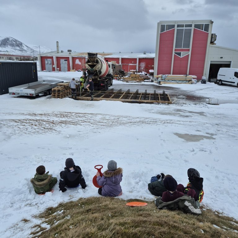 4bb3fb27-6e98-4533-a7f8-37171ef7872f