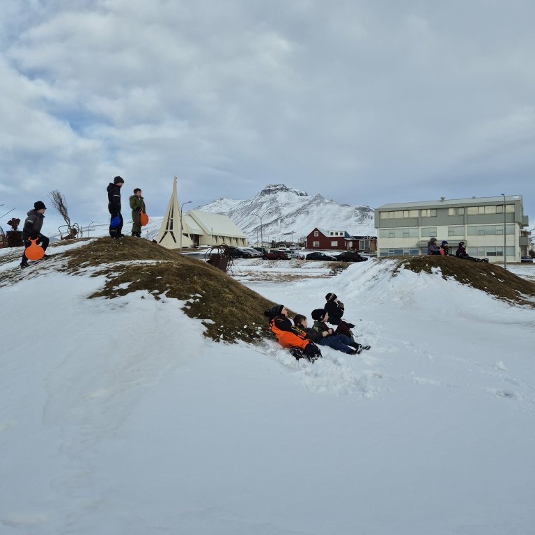 992d4766-1e66-4d3b-8957-9e395cf6f49f