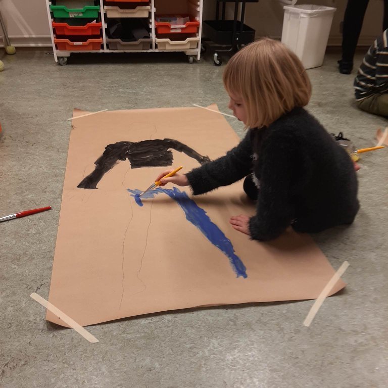 327445985_722766476175493_3725203041870229784_n