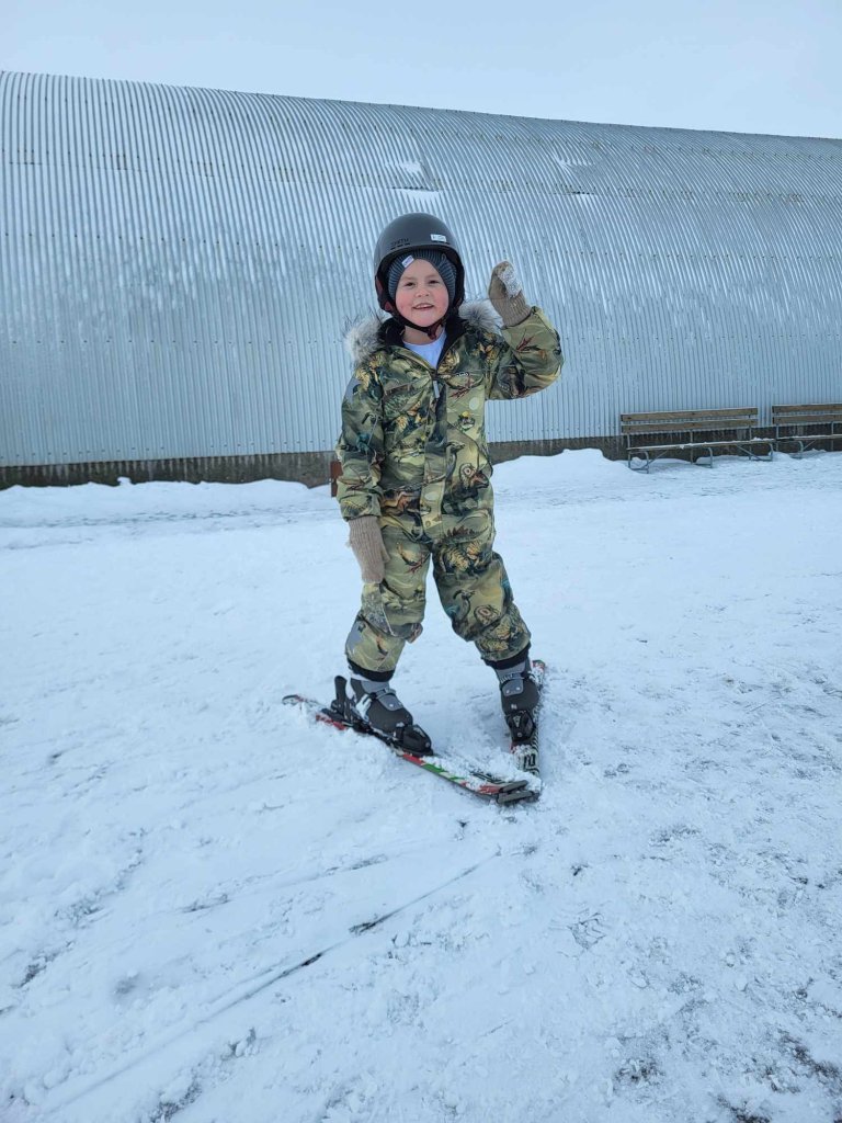 f0725224-1c3d-4d6b-bb8f-8e87b227ecb1.jpeg