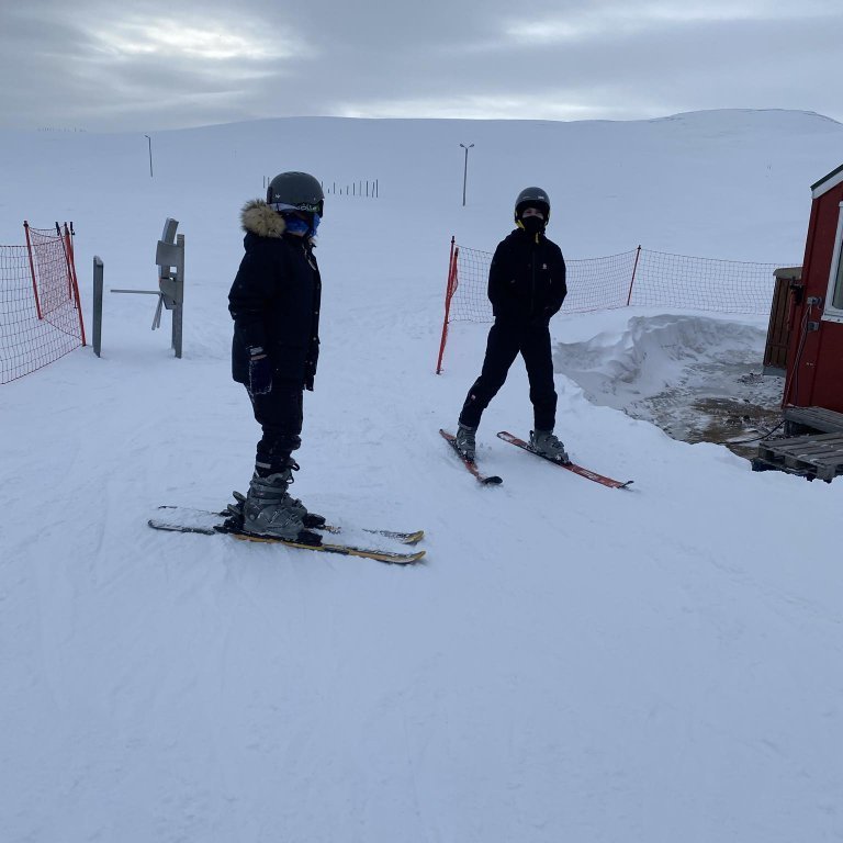 084a4146-be2b-48e2-a12d-fa7f889bd29d