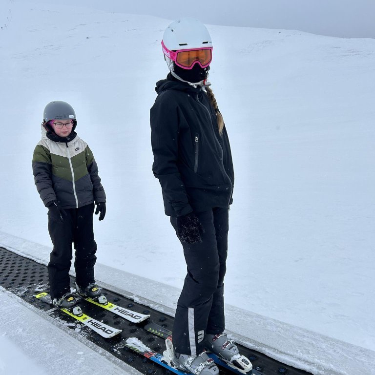 16a40f6d-9963-4d2b-91f5-59ecc1659d63